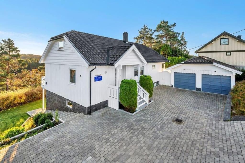 Romslig Og Fin Leilighet 17 Min Til Kristiansand Centrum Nodeland ภายนอก รูปภาพ